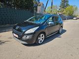 Peugeot 3008 Hybrid4 - Hybrid (Diesel/Elektro): Kleinbus