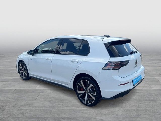 Volkswagen Golf VIII Lim. 1.5 TSI eHybrid GTE Black Pano imagem 3