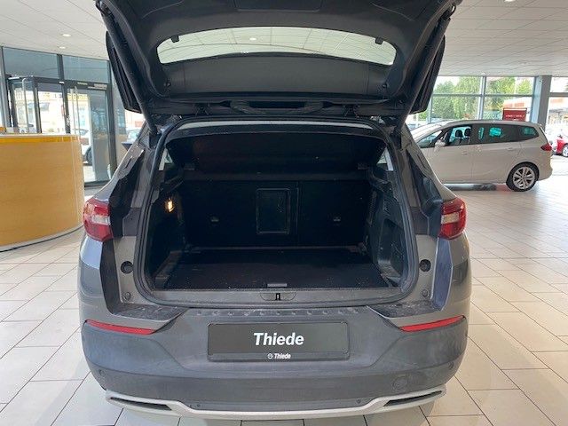 Fahrzeugabbildung Opel Grandland X 2.0D 18"ALU/NAVI/PANORAMA/KAMERA