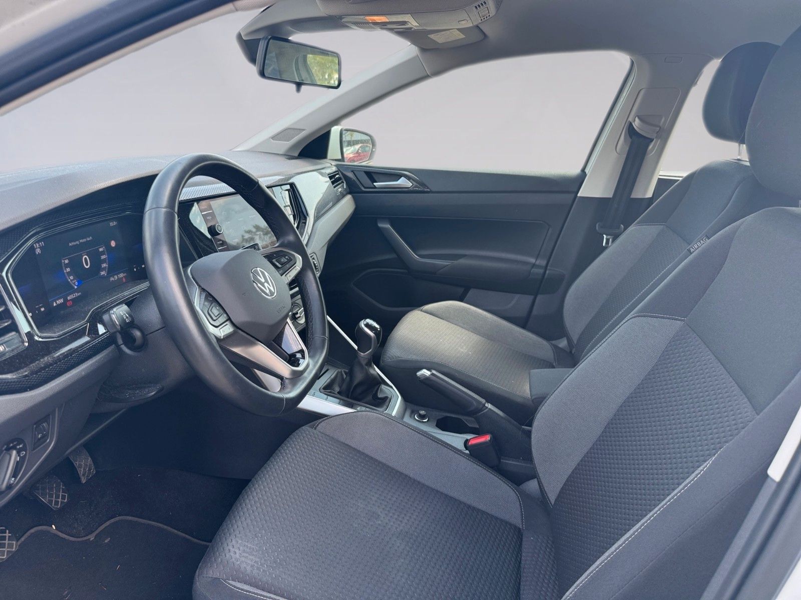 Fahrzeugabbildung Volkswagen Polo VI Life 1.0 TSI