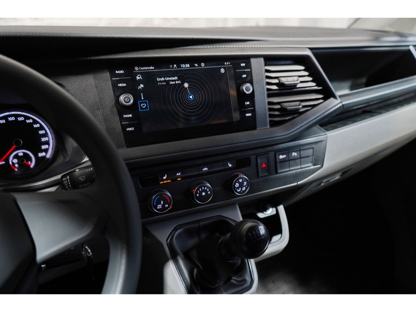 Volkswagen T6 Transporter - Bild 8