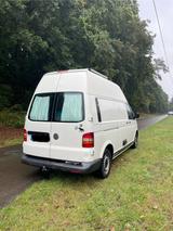 Volkswagen T5 Transporter (Camper) - Volkswagen Transporter