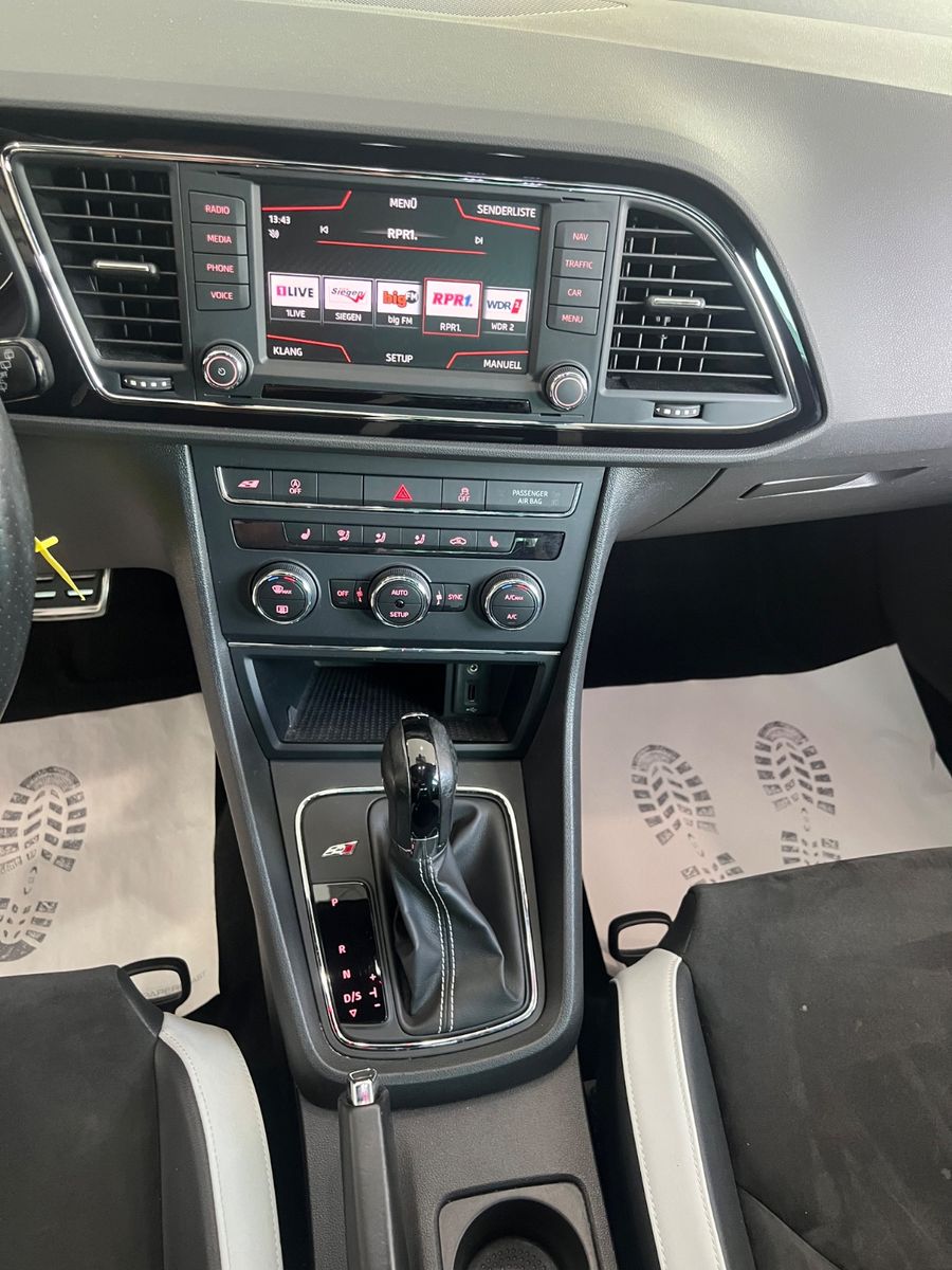Fahrzeugabbildung SEAT Leon Cupra 290 DSG * SCHALENSITZE *