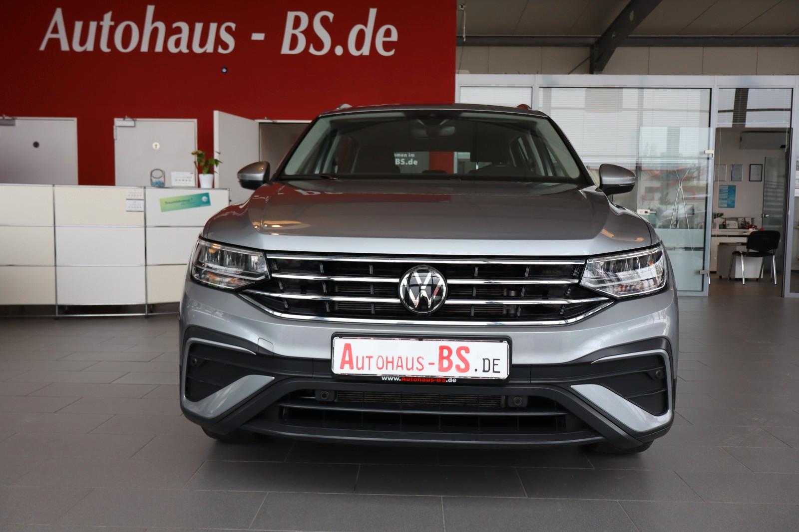 Volkswagen Tiguan Allspace 1.5TSI DSG,7SITZ,AHK,NaviLED,1Hd