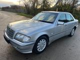Mercedes-Benz C 180 - gebrauchte Mercedes-Benz C-Klasse aus dem Jahr 1998