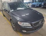 Volvo V70 Kombi 2.4 D5 AWD*AUTOMATIK*XE*NAVI*LEDER* - Volvo V70: L