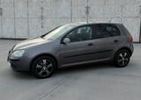 Volkswagen Golf V Lim AUTOMATIK 98000KM 1.6 - Volkswagen Golf aus 2005: 1.6