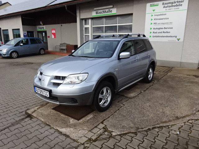 Mitsubishi Outlander 2.4 I--Allrad--Automatik--SHZ--GSD