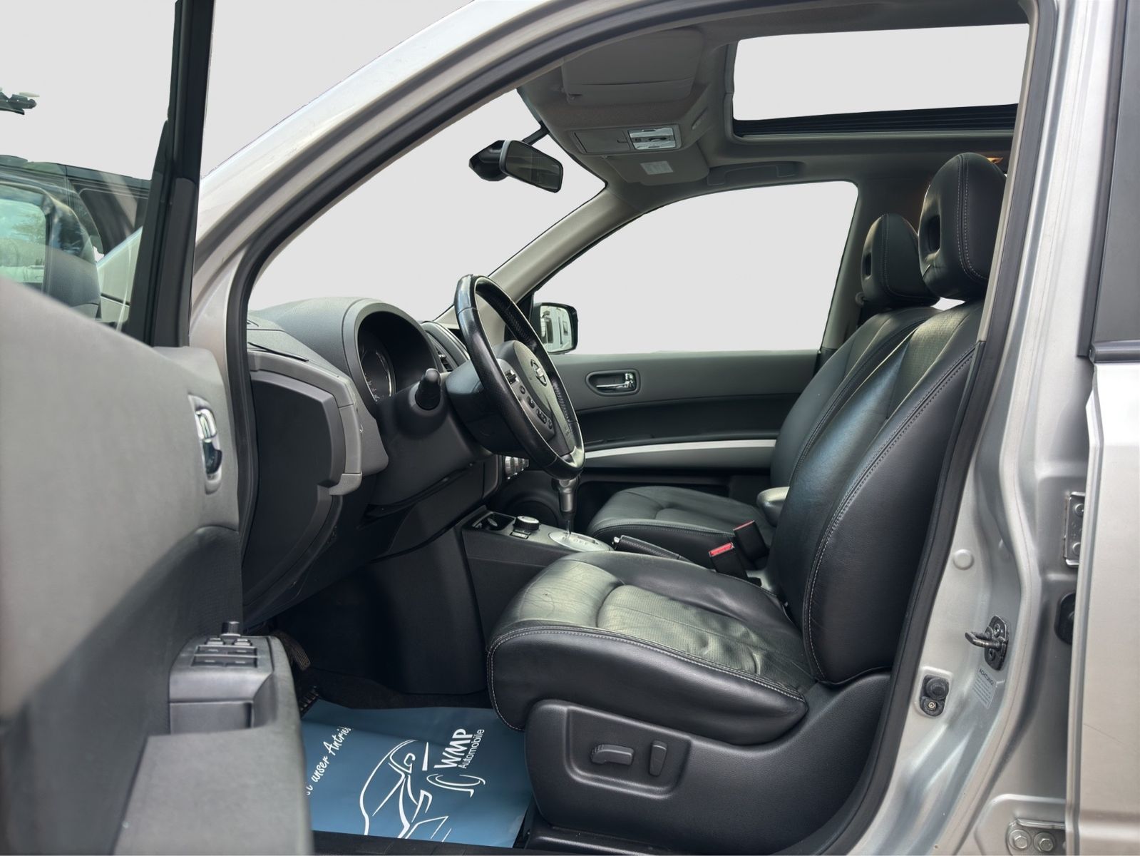 Fahrzeugabbildung Nissan X-Trail LE 4X4 /AHK/Schiebedach/Leder