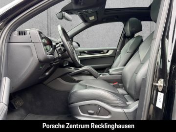 Porsche Cayenne - 4