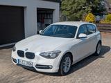 BMW 118i Sport Line Sport Line *1A Zustand*  AHK - BMW 118 von privat
