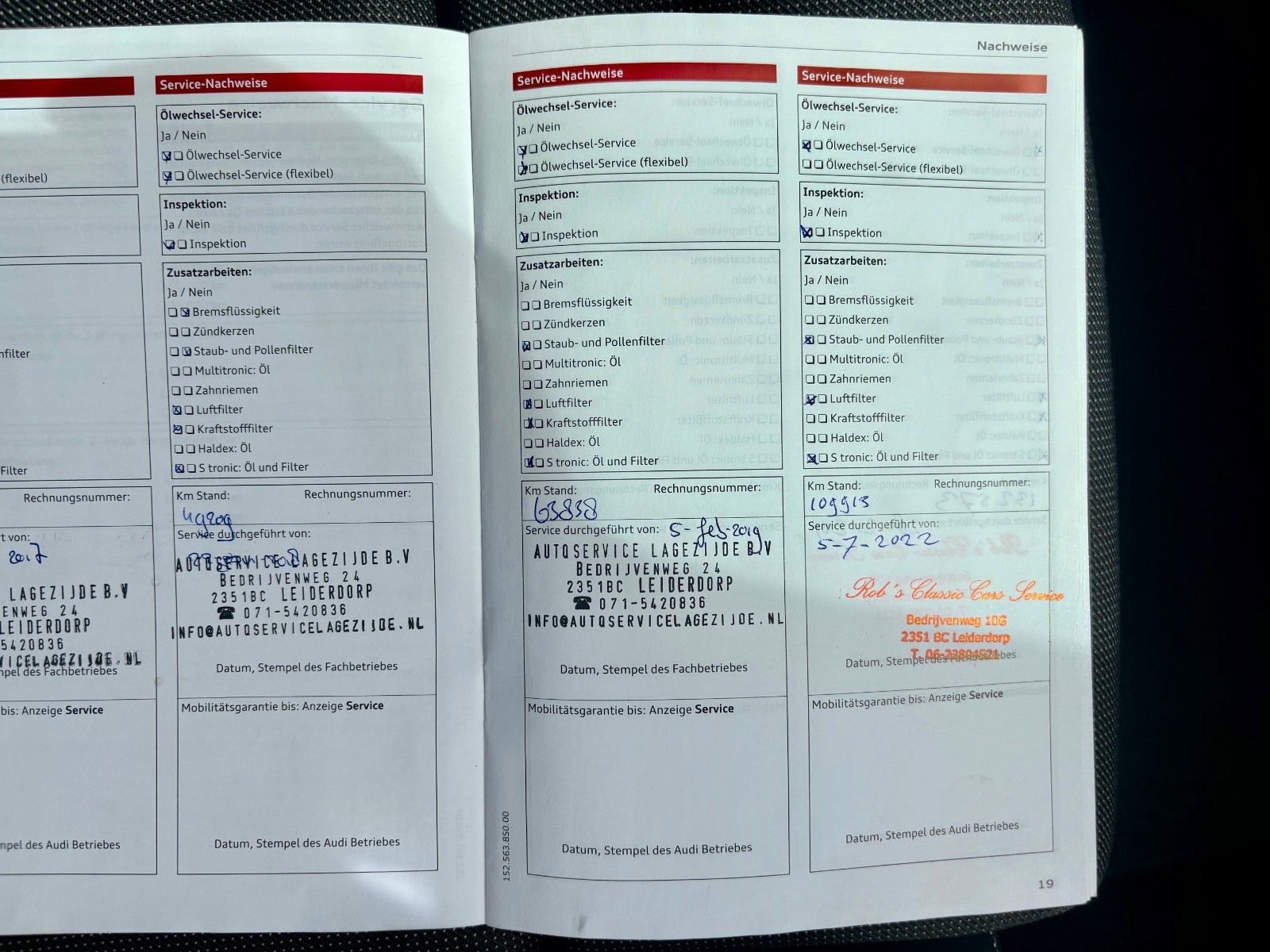 Fahrzeugabbildung Audi A3 1.6 TDI SPBK S LINE Navi Leder LED SPORTFWK
