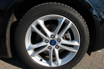 Ford Mondeo Turnier Hybrid *ANHÄNGERKUPPLUNG*LED*