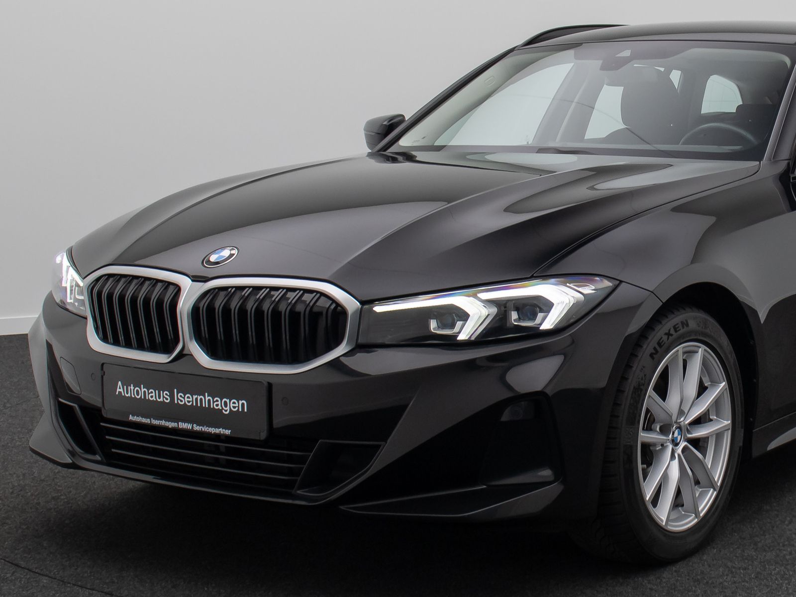 Fahrzeugabbildung BMW 318i Widscreen DAB GeschwindigReg PDC Cockpit+