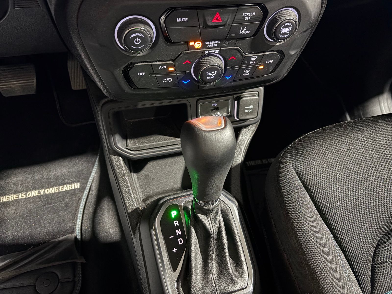 Fahrzeugabbildung Jeep Renegade Longitude Mild-Hybrid FWD/ACC/NAVI/KAM