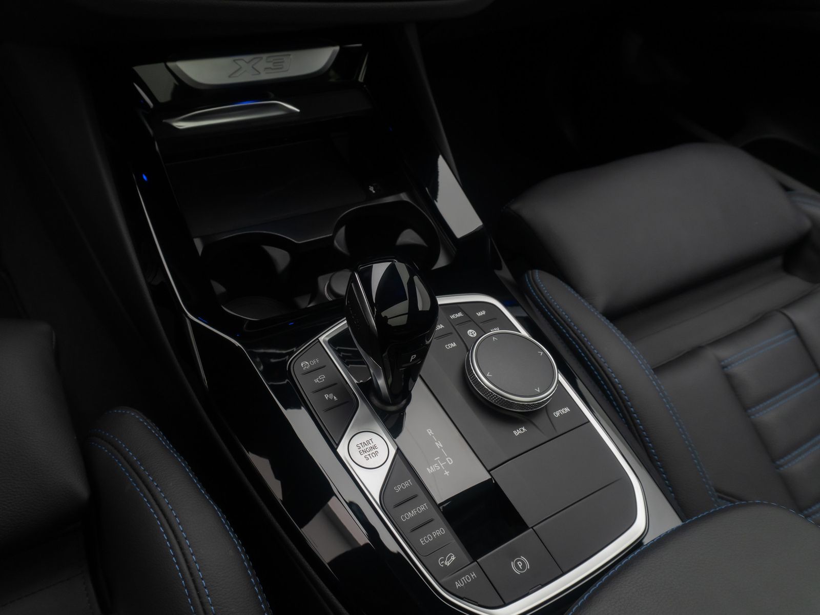 Fahrzeugabbildung BMW X3 xD30i M Sport Panorama 360&deg; Laser HUD 21Zoll