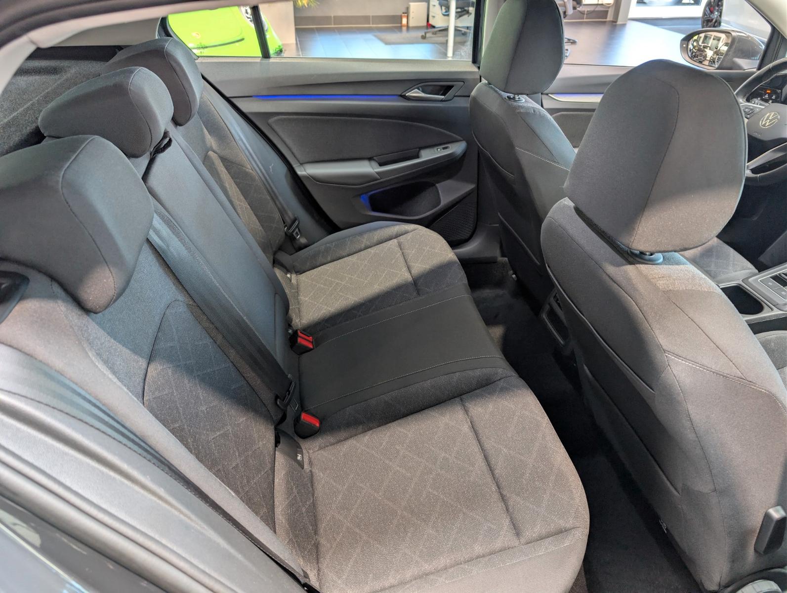 Volkswagen Golf 2.0 TDI SCR Life 1.Hand, миниатюра 10