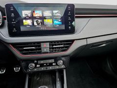 SKODA Scala Monte Carlo MATRIX TravelAssist NAVI 5J G