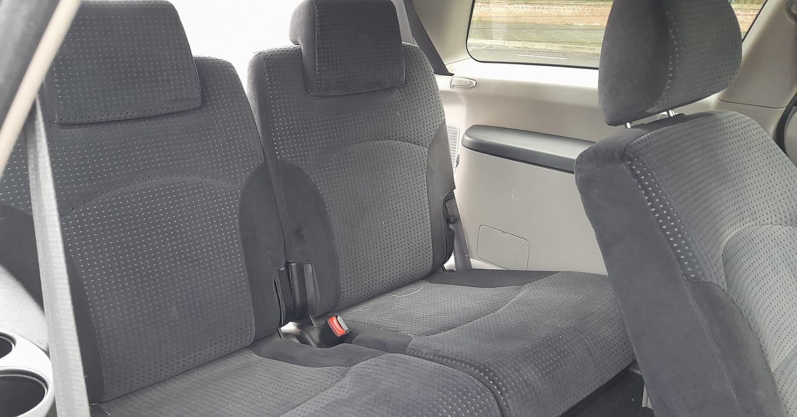 Mitsubishi Grandis 2006 — photo 8