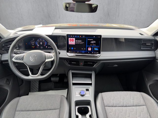Tiguan Life 2.0 TDI 4M DSG/AHK/DCC/RFK/elHK/ACC