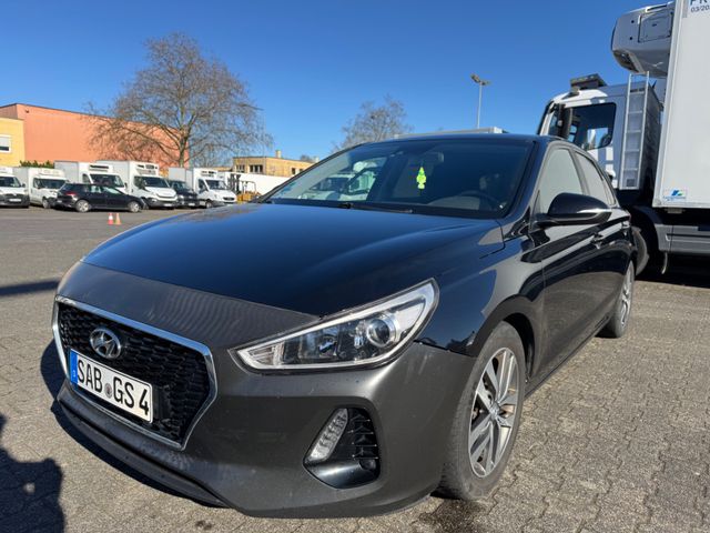 Hyundai i30 Trend  SHZ Lenk. Heizung