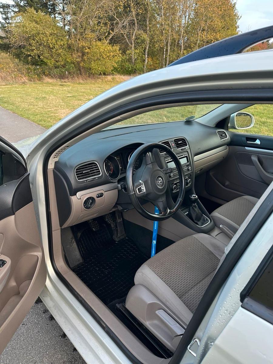 Volkswagen Golf 2011 — photo 5