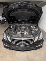 Mercedes-Benz E 63 AMG-SELTEN-MOTOR NEU-VOLL-PERFORMANCE - Mercedes-Benz Sel AMG