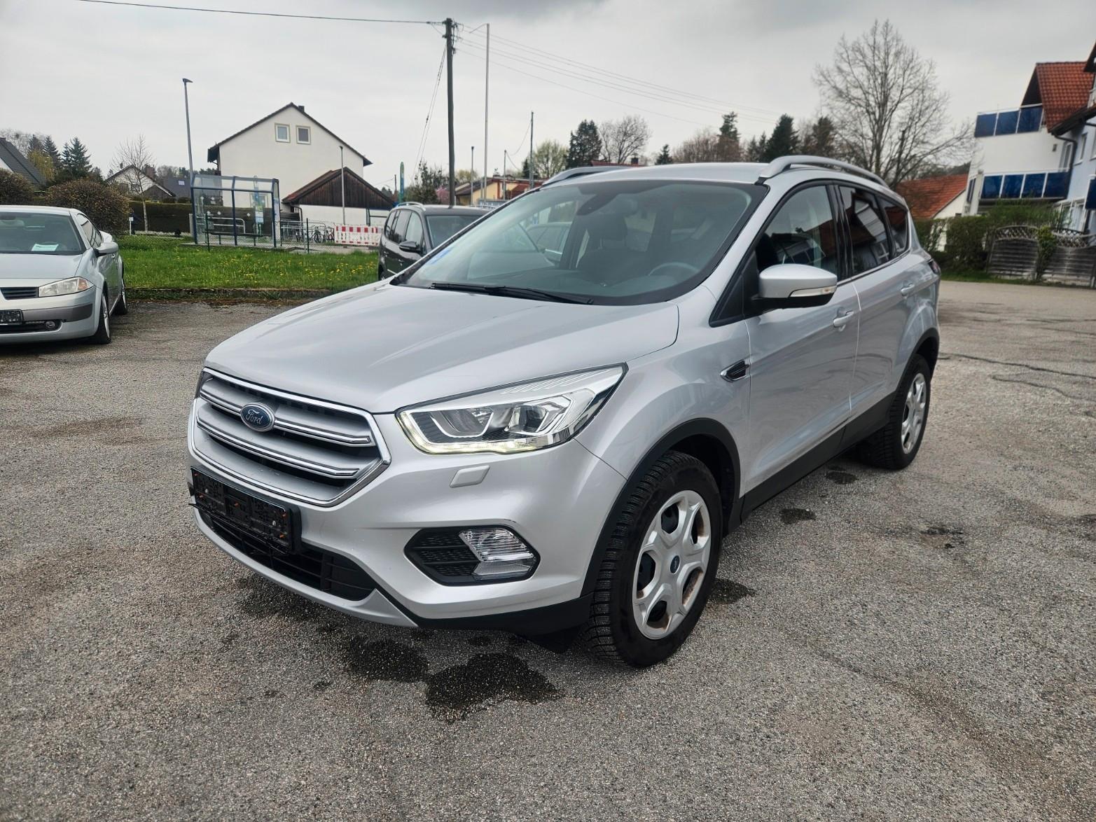 Ford Kuga Cool & Connect 71 TKm
