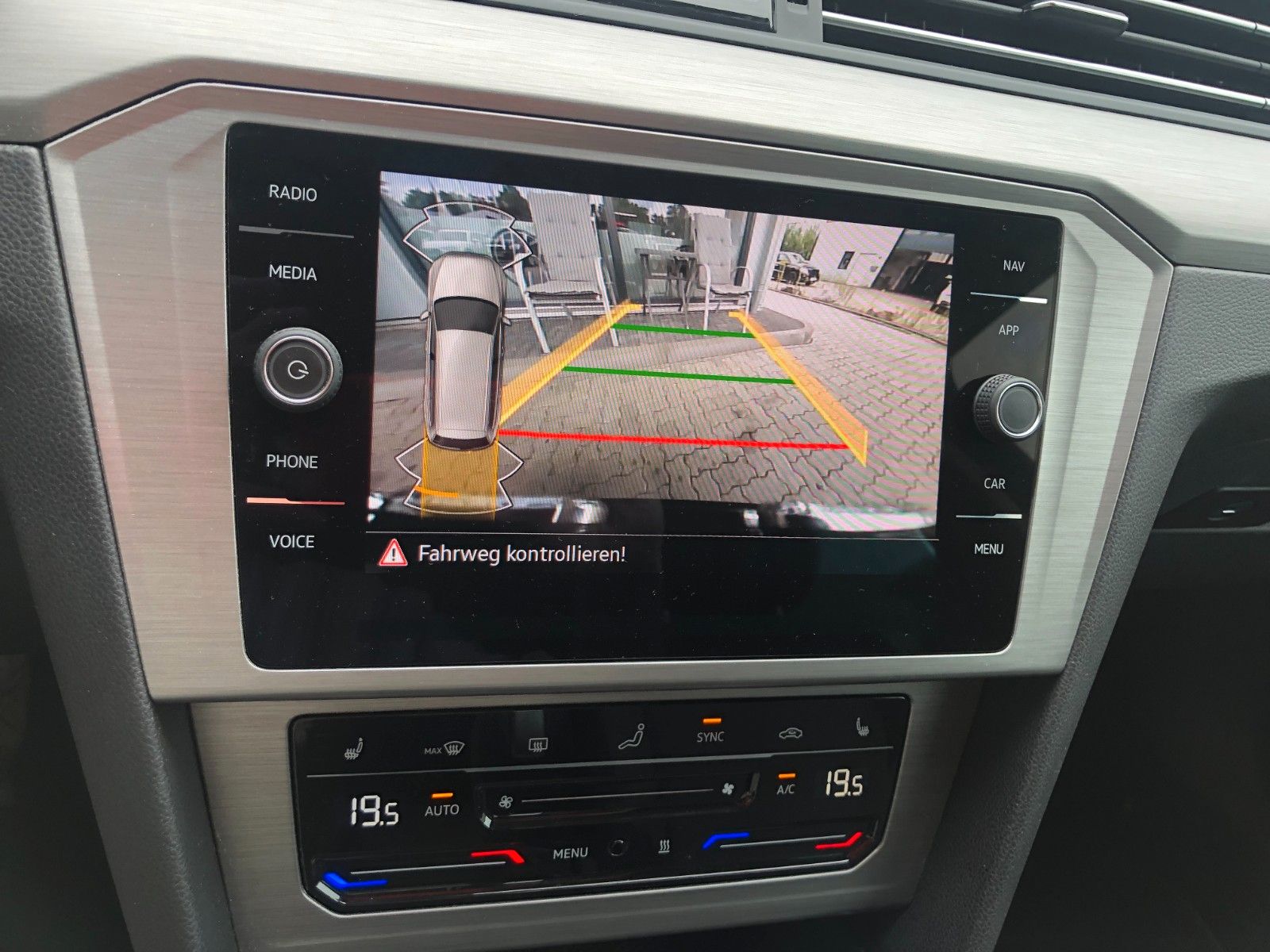Fahrzeugabbildung Volkswagen Passat Variant Conceptline