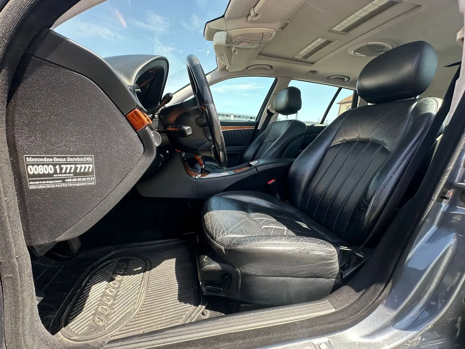 Mercedes-Benz E280 2006 — photo 13