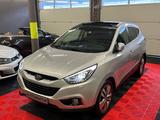 Hyundai ix35 Style 4 AWD*PANO*XENON*1.HAND*NAVI*SHZ* - Hyundai: I35x