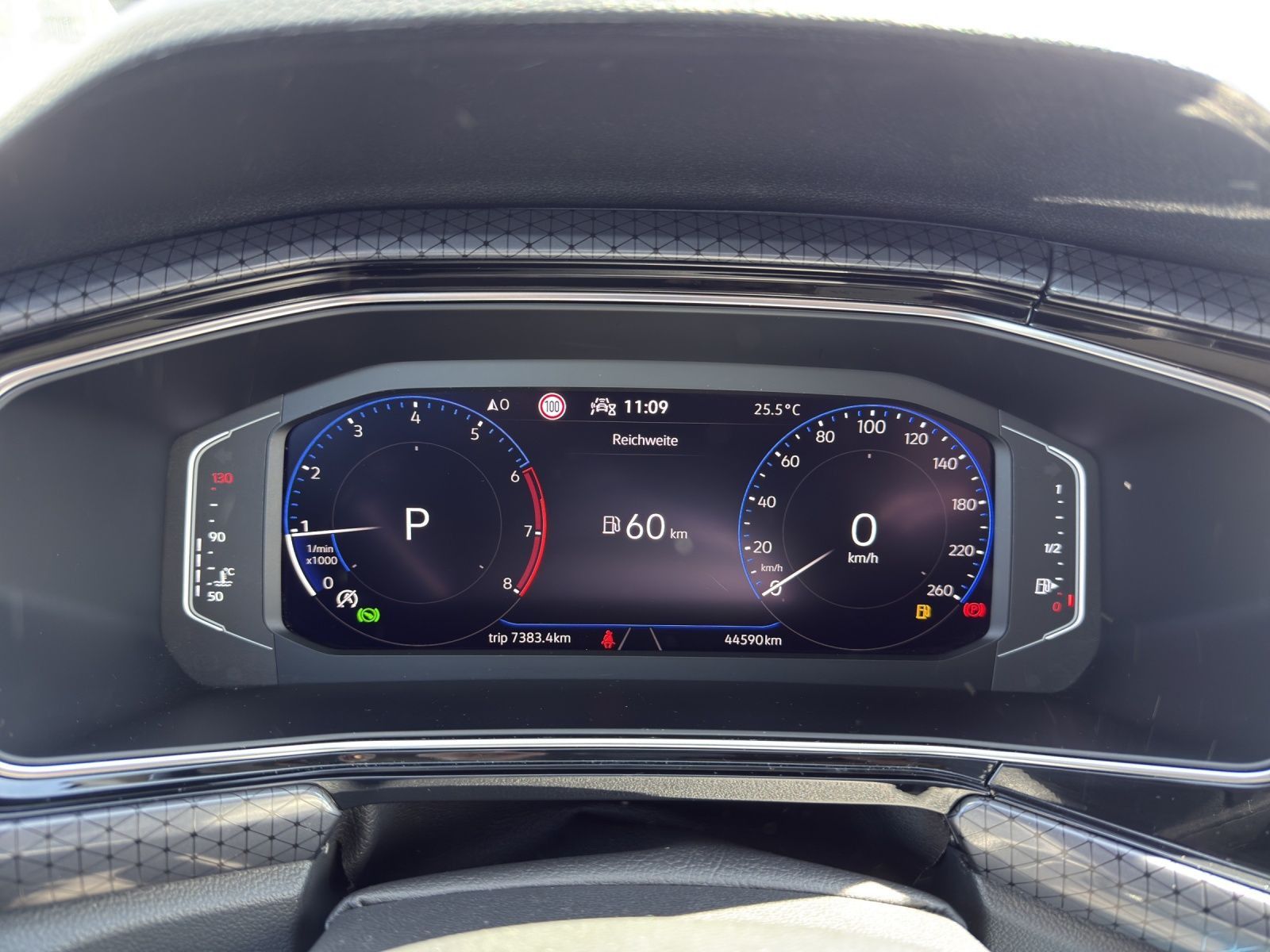 Volkswagen T-Cross - Bild 12