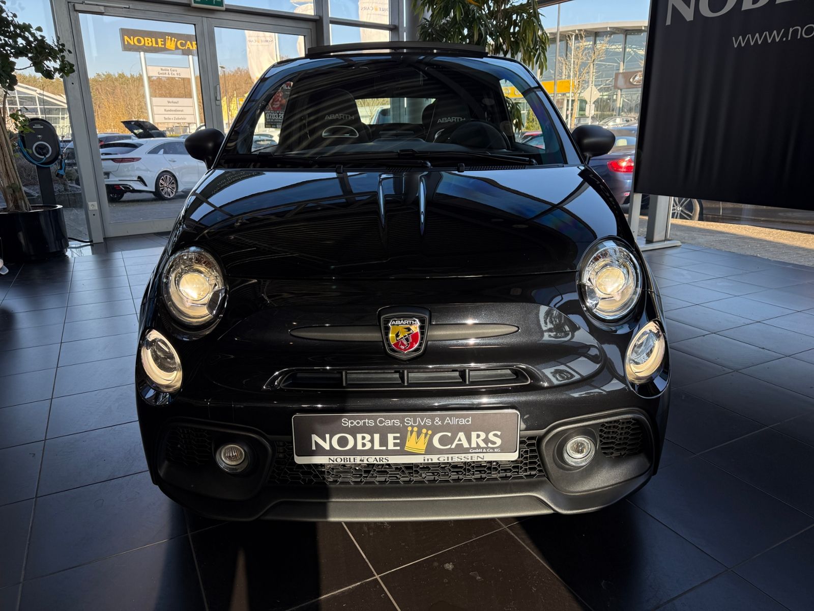 Fahrzeugabbildung Abarth 595C Competizione BEATS XENON NAVI ALU