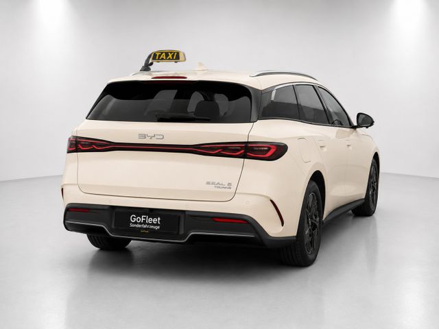 BYD SEAL 6