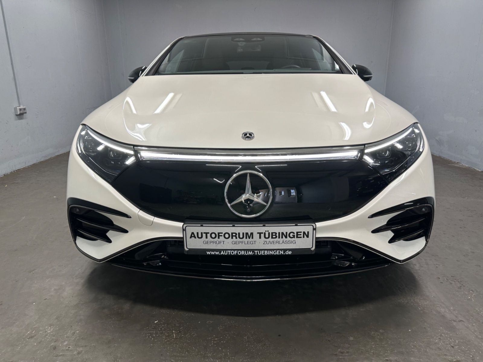 Fahrzeugabbildung Mercedes-Benz EQS 450+ *AMG-LINE*AIRMATIC*PANORAMA*PREMIUM*