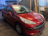 Peugeot 207 Filou 90 - Peugeot 207 Filou mit Benzin-Antrieb