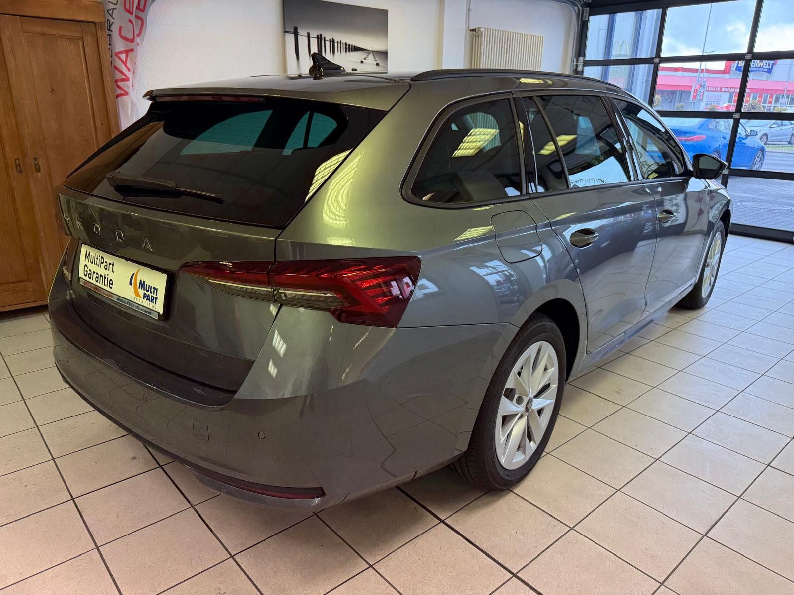 Fahrzeugabbildung SKODA Octavia Combi 2.0 TDI 110 kW Selection / AHK/LED