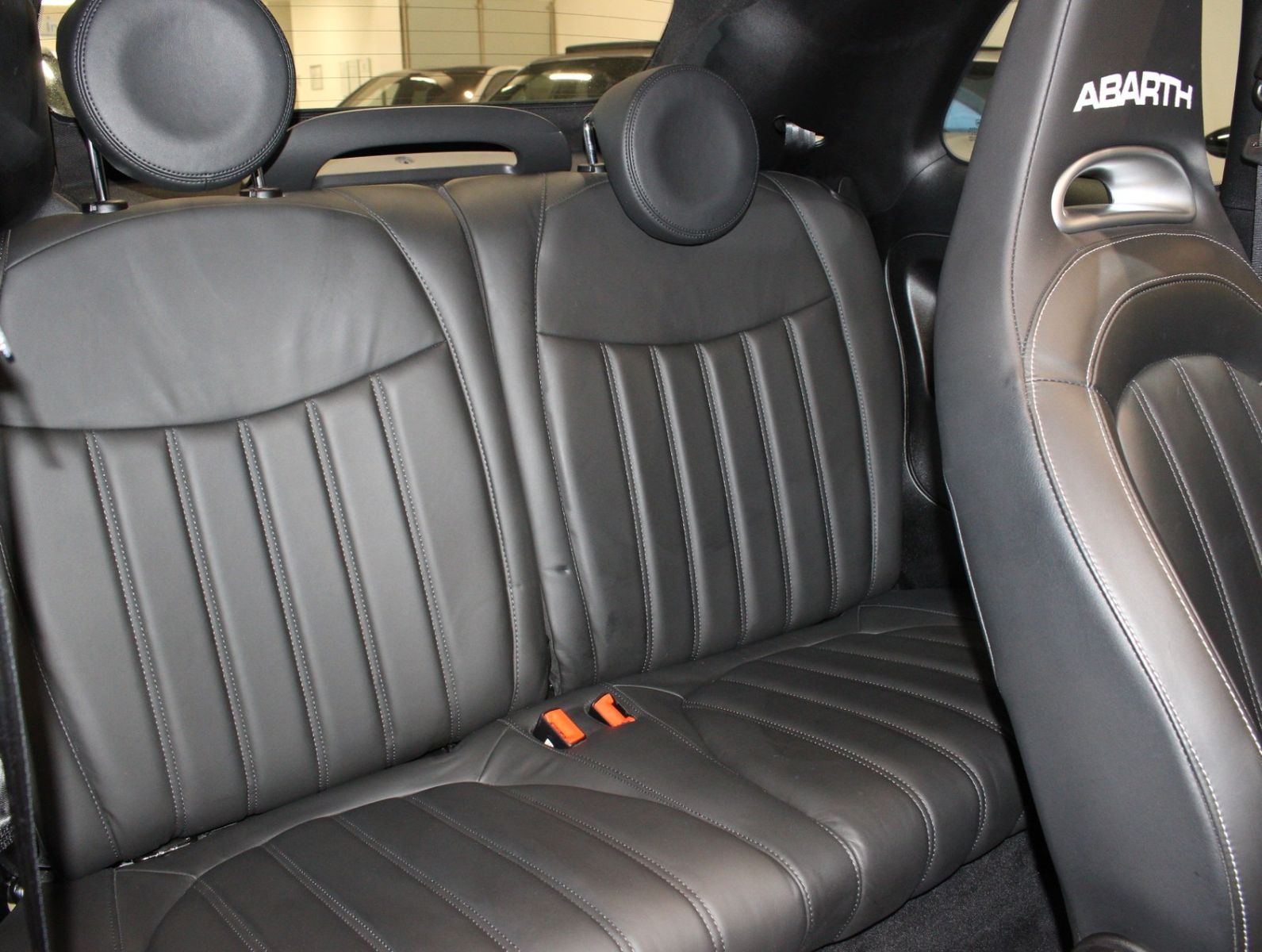 Fahrzeugabbildung Abarth 500 Cabrio 595 C Turismo 2.Hand+Navi+PDC+DAB