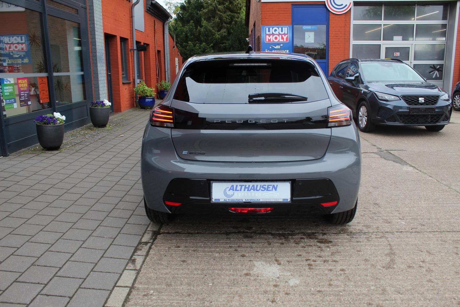 Peugeot 208 E-208 156 Allure Sofort Verfügbar 115 kW ...