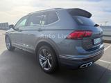Volkswagen Tiguan Allspace 2.0 TDI*DSG*4M*R LINE*PAN*7xSITZ - gebrauchte VW Tiguan Allspace aus dem Jahr 2022