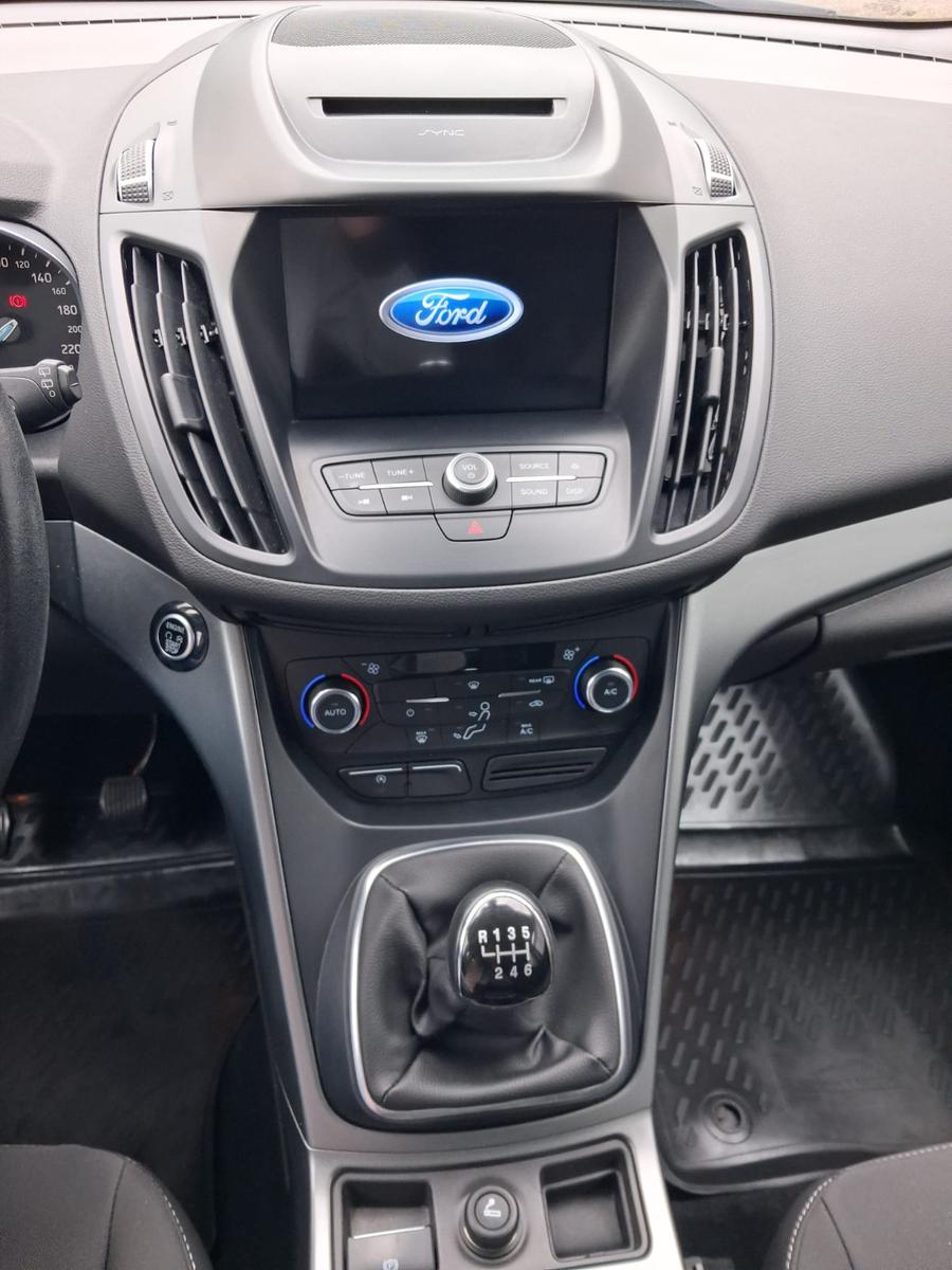Ford Kuga Cool & Connect