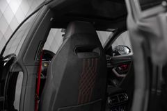 Performante BLACK FULL CARBON MASSAGE B&amp;O PANO