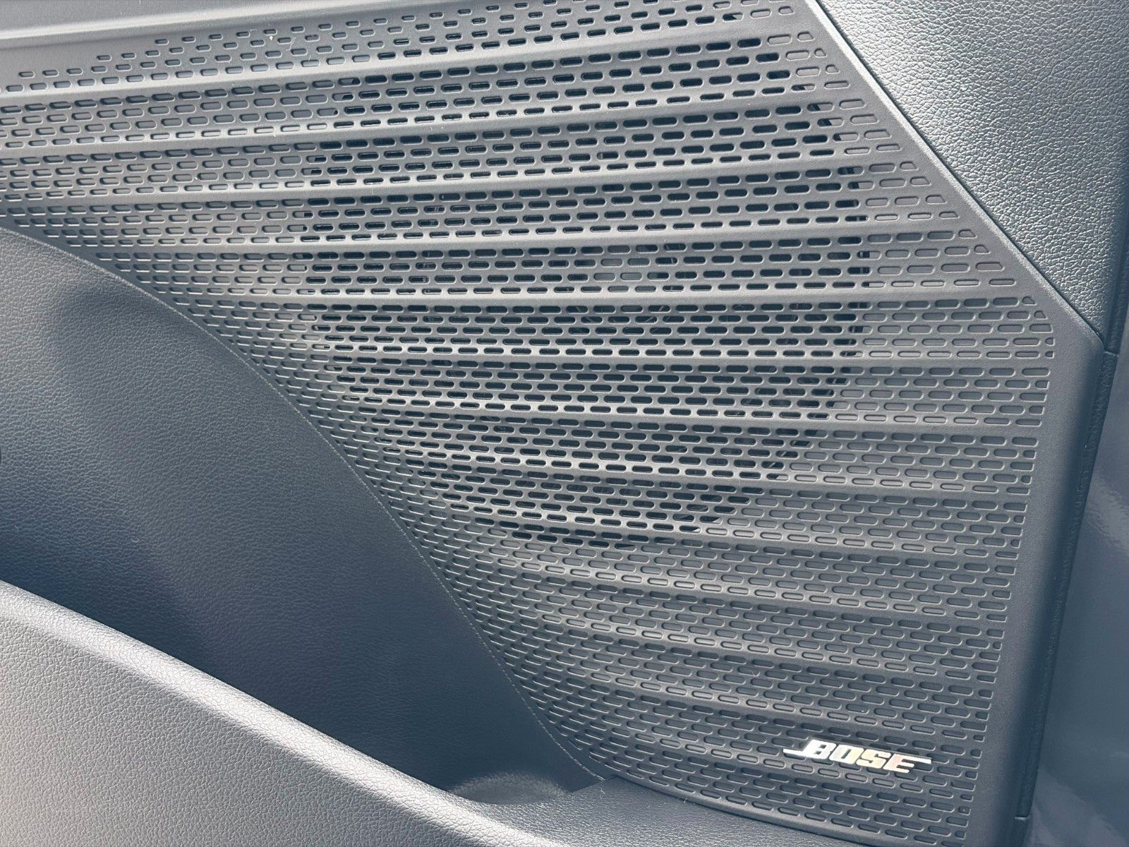 Fahrzeugabbildung Hyundai Bayon 1.0 T-GDI Prime Kamera,LED,Navi,SHZ,ACC