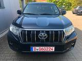 Toyota Land Cruiser 2.8D-4D Executive Autom Leder Navi - Toyota Land Cruiser in Duisburg