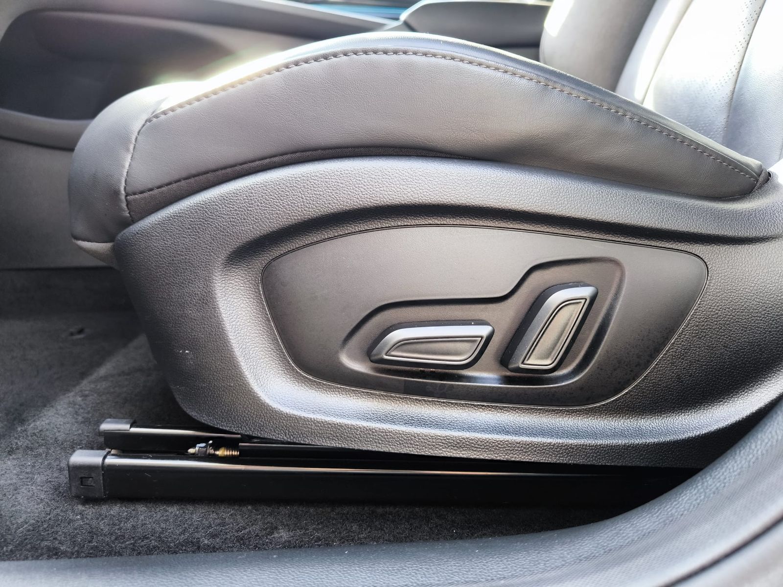 Fahrzeugabbildung MG 5 61 KWH Luxury NAVI+LEDER+SHZ+LED+DAB+ACC+360°