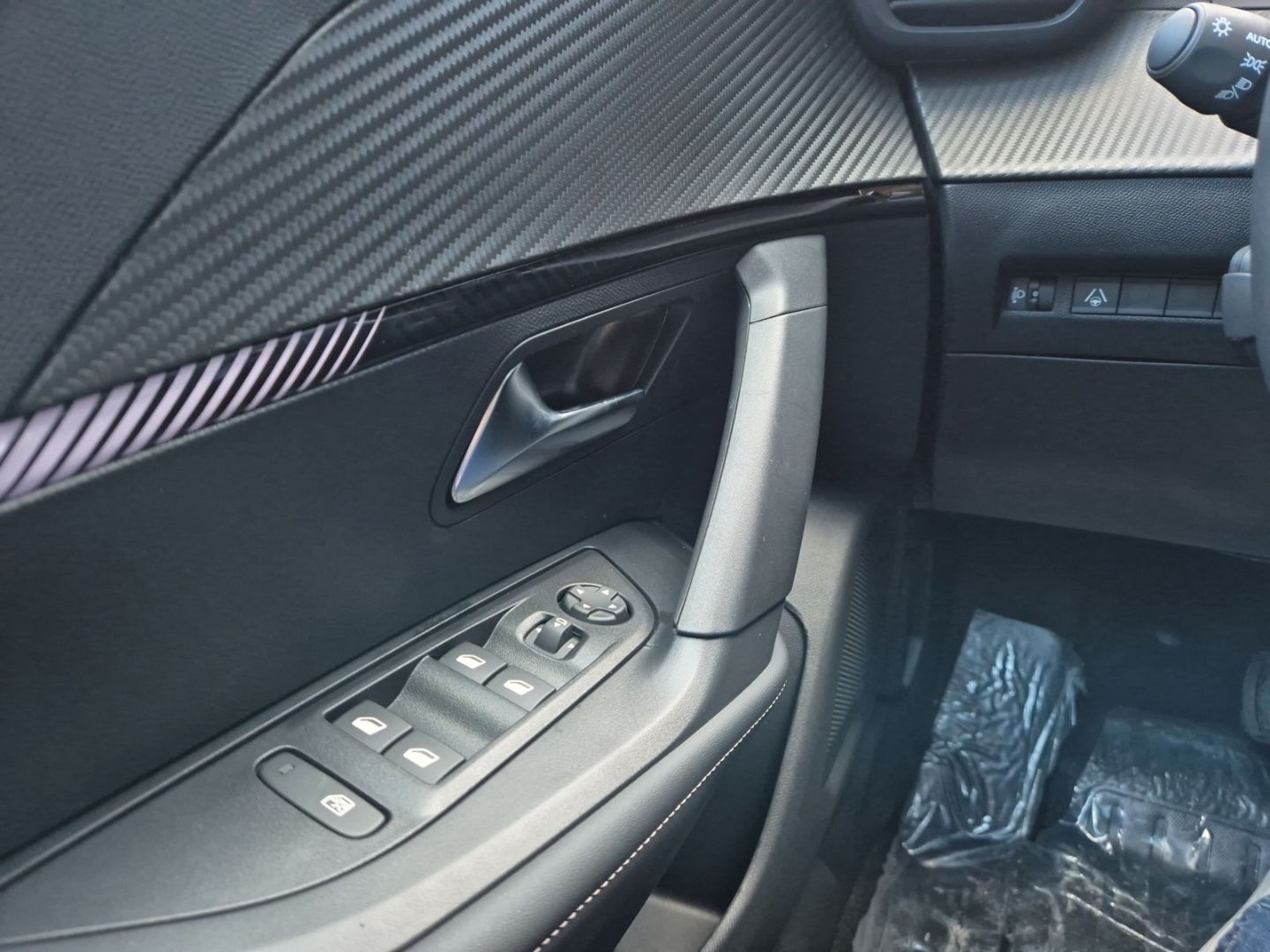 Peugeot 2008 - Bild 13