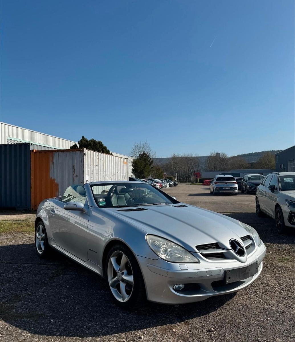 Mercedes-Benz SLK 200 Kompressor Roadster/ Airscarf/LEDER/VOLL