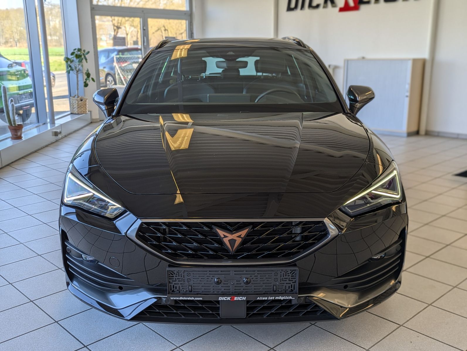 CUPRA Leon 1.5eTSI DSG Matrix Cam Vision+ el. Heck AHK - Image 2