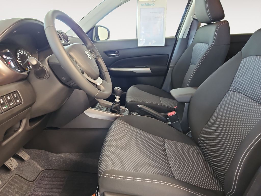 Fahrzeugabbildung Suzuki Vitara 1.4 Comfort Allrad Navi LED Sitzheizung