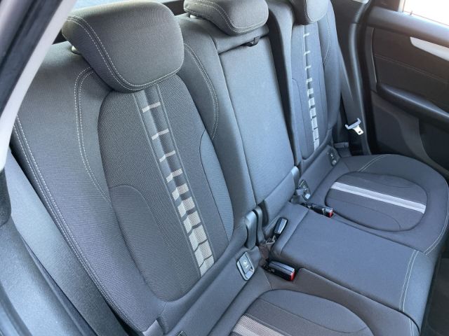 Fahrzeugabbildung BMW 218 Active Tourer d Adnantage Autom. Navi, Einpa
